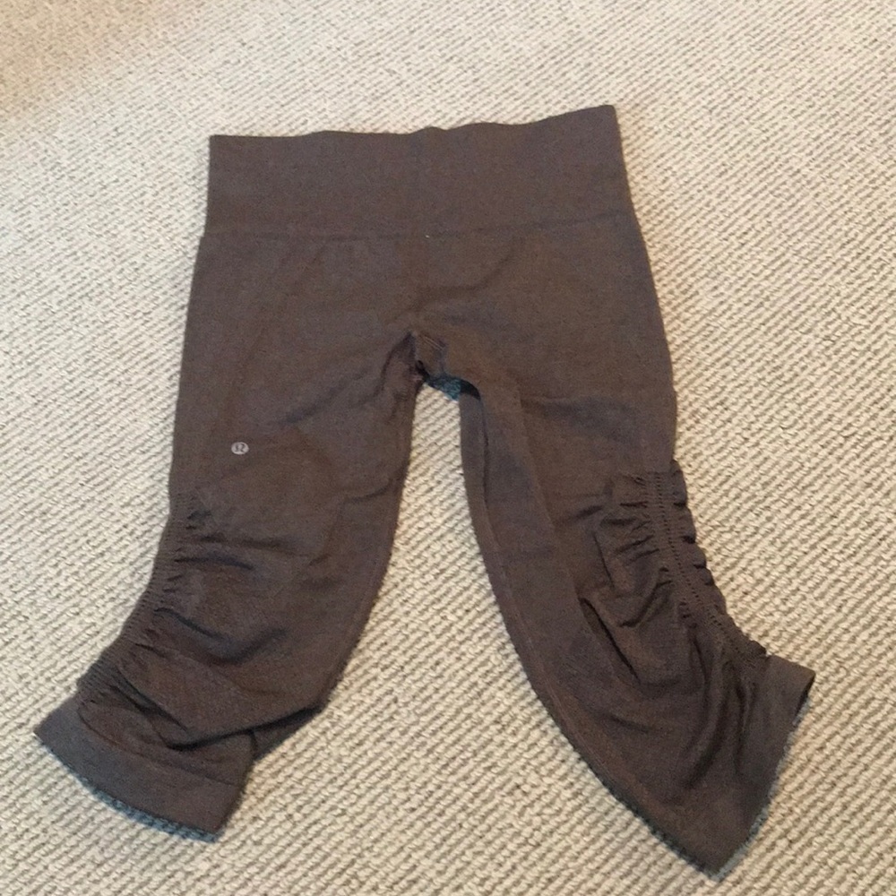 Lululemon brown crop athletic leggings, size 4